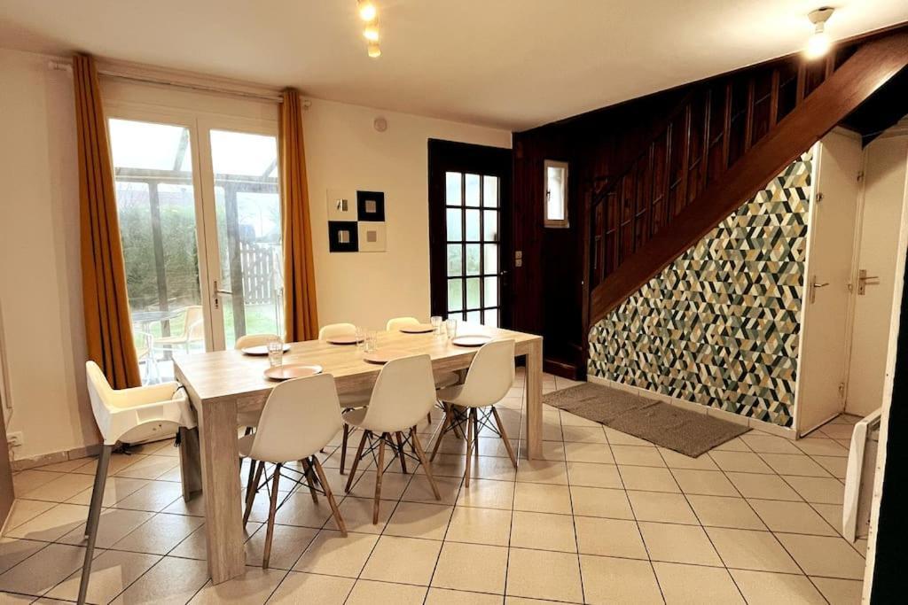 Charming House Near The Sea Villa Courseulles-sur-Mer Exterior photo